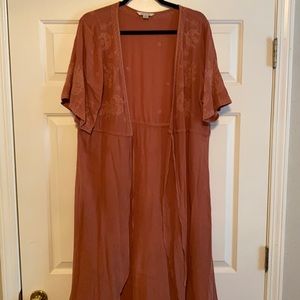 NWOT American Eagle embroidered Kimono